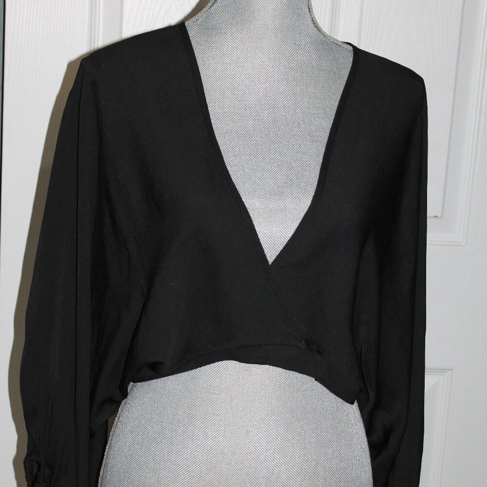 New Silence + Noise Urban Outfitter Black Top